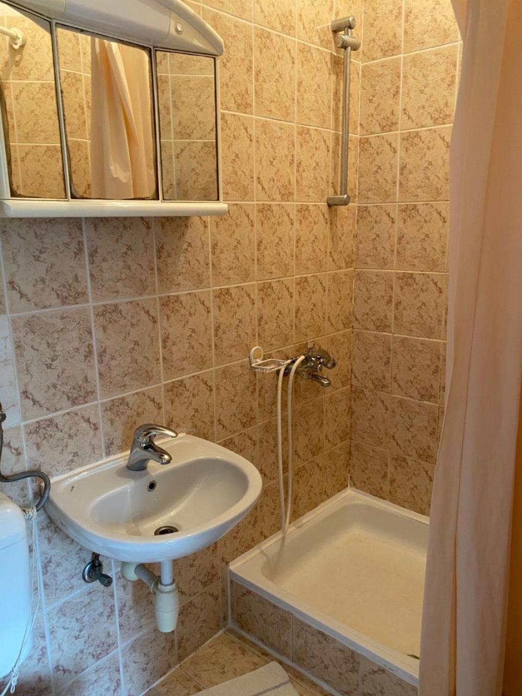 Apartments Biljana 格拉达茨 外观 照片